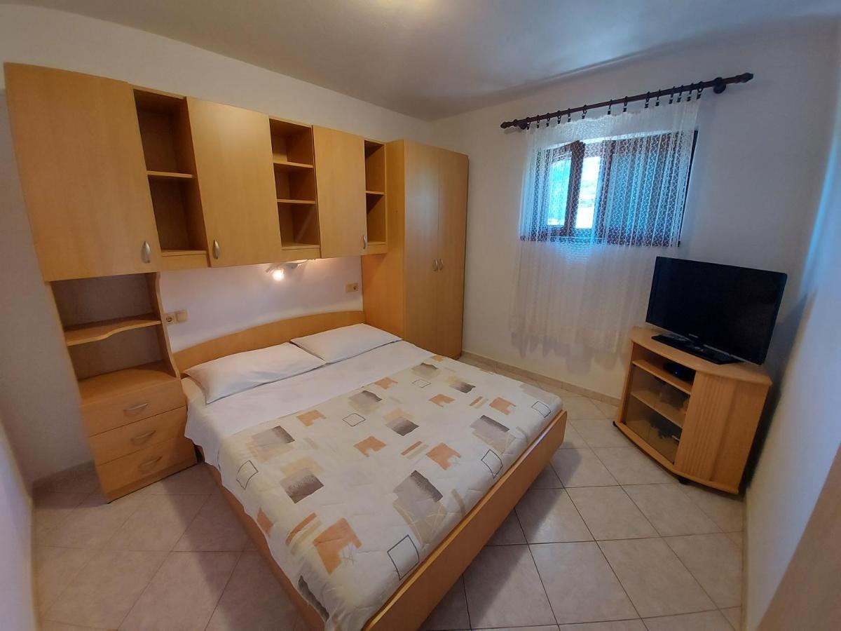 Apartments Elizabeta Draga Bašćanska 外观 照片