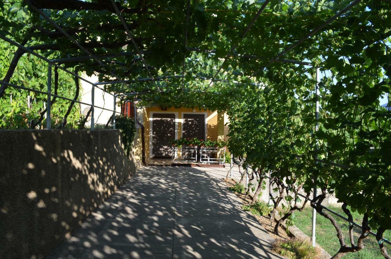 Apartments Elizabeta Draga Bašćanska 外观 照片